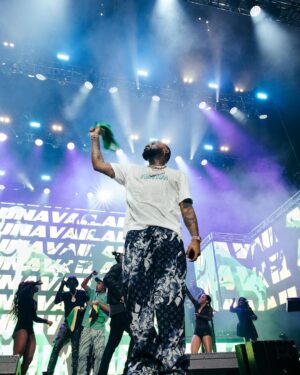 Davido Instagram - A.W.A.Y FESTIVAL WAS TIMELESS! ⁣⁣⁣
⁣⁣⁣
We did it. We sold out State Farm Arena and brought AFRICA to ATLANTA! ⁣⁣⁣
⁣
This weekend was everything we could have dreamed of and more. Thank you to everyone who came and brought that ENERGY. ⁣⁣⁣
⁣⁣⁣
We’ll be back REAL SOON! ⁣⁣⁣
⁣⁣⁣
OBO BADDEST ⏳