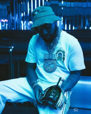 Davido Instagram - The details are TIMELESS ⏳