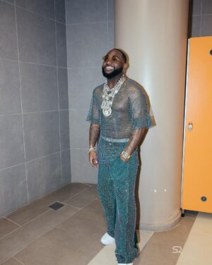 Davido Instagram - To one who has faith, no explanation is necessary. 😊⏳🌎🙏🏾❤️