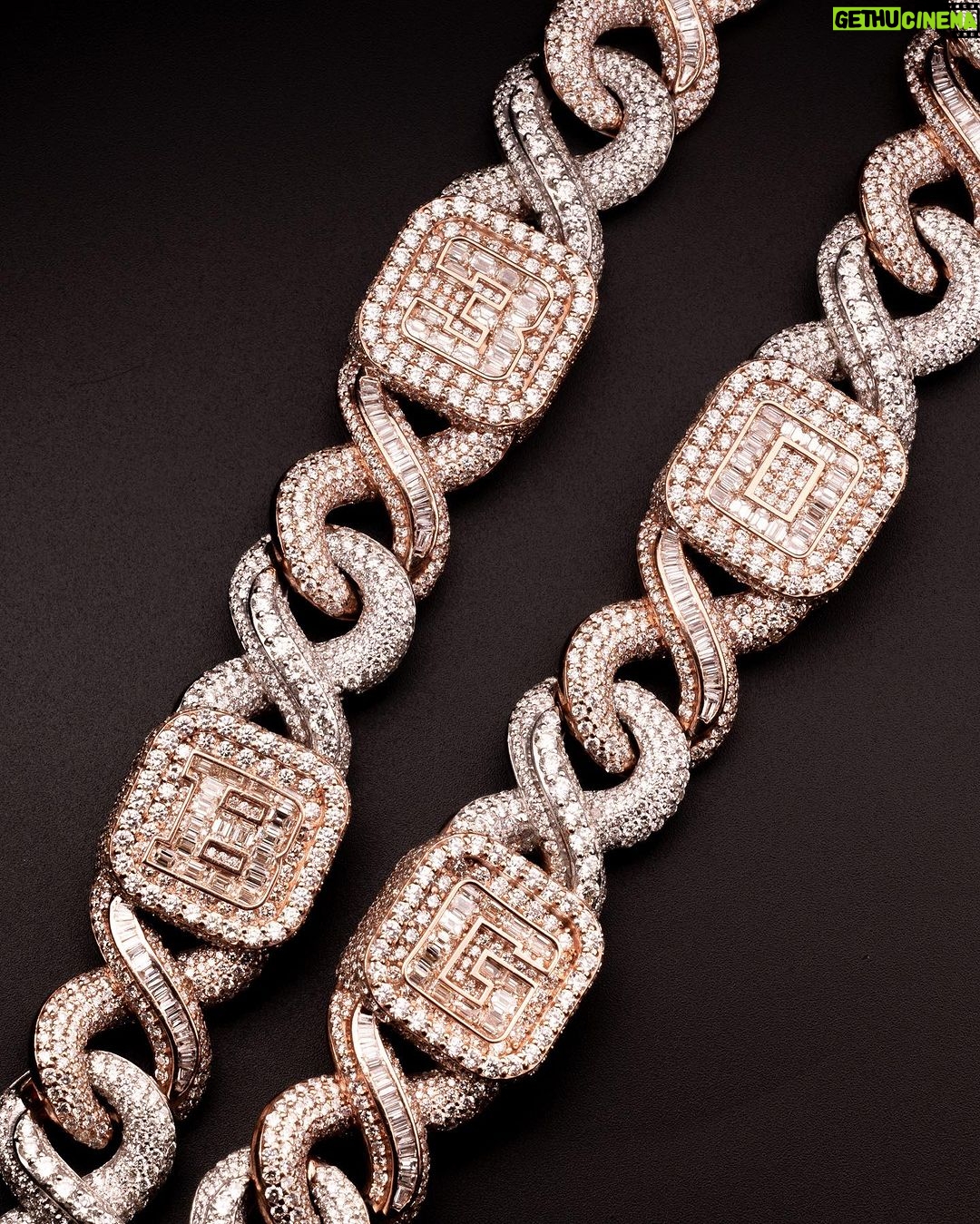 Davido Instagram - Davido’s bespoke pendant, dedicated to the success of his new album ‘Timeless’. A timeless ‘hourglass’ design, crafted with meticulous detail and hand selected diamonds. A moving hourglass, enclosed with diamond dust. A 350ct diamond pendant, weighing 1.5kg. Crafted with meticulous attention to detail. This exquisite pendant features hand-picked diamonds, constructed with a 1 carat pear diamond above the pendant. 4 - 0.5ct pear diamonds in the centre. A 30 pointer boarder for ‘30 Billion Gang’, as well as a 30 pointer boarder around the hourlgass. ‘30BG’ across the bespoke cuban chain. ‘30BG’ Baguette cut display. Designed in-house by our Local Kettle Brothers jewellery specialist team Cole, Emmanuel and Ethan. The "Timeless" pendant is a breathtaking masterpiece designed exclusively for Davido. A true embodiment of Davido’s unique style, the "Timeless" pendant is a symbol of inspiration, creativity, and enduring beauty that will adorn the wearer for generations to come.