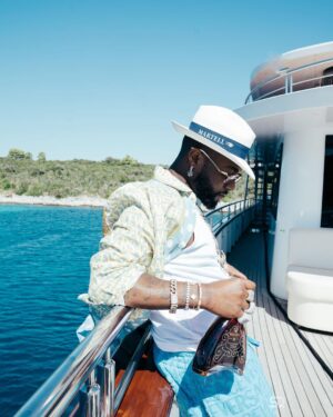 Davido Instagram - Yacht life!
Unavailable all summer!
@majorlazer remix out now!