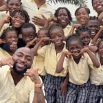 Davido Instagram - The @dreamcatchersda bodied the dance for FEEL so much that I needed to link up with them ⏳These kids are changing the music world everyday we need this type of energy 🌎 tag me in your videos ⏳