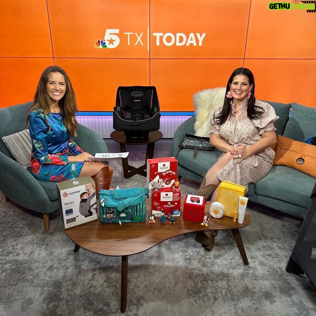 Dawn McCoy Instagram - Heyyyy, y’all. Texas friends & family, tune in - or set your DVRs for tomorrow, Monday, 11/20 - to @NBCTexasToday at 11:30am on NBC 5 to see my “Traveling With Tots” segment, featuring my top tips & must-have essentials for traveling with your tikes. And, my fellow special needs parents - you know I have tips in there just for us, too! Just in time for holiday travel- # I’m sharing with @kristindickersontv tips like how to keep your kiddos entertained for hours in the car or on the plane with @tonies.us … How to navigate the airport with your baby (even as a solo parent!) @ergobaby … How to plan ahead and carve out a safe space for your baby wherever you’re traveling - thanks to @4moms… A chic travel diaper pad by @dockatot that makes changing on the go a breeze… How to add a little necessary self-care in post-flight, thanks to @burtsbees. And, my EXTRA special tip that I discovered while traveling with Waylon in September that makes any car seat or stroller exponentially more cozy. 🩵✈️ Can’t wait to share these Texas-sized, game-changing tips with y’all. And stay tuned… I’m announcing a VERY special giveaway with some of these products very soon. Thanks for having me back, @nbctexastoday @jessica_grose @everr_huerta @kristindickersontv ! #DawnsDestinations My dress: @dondolo.official Dallas, Texas