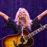Deana Carter Instagram – Going into this special weekend SO grateful for our country & all the great Blessings we have! Take a moment to remember those who died in active military service for us & hug the ones you love! ❤️🇺🇸