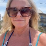 Deana Carter Instagram - #TGIF y’all!! 🥰🏝️🎶🌊