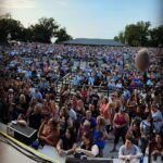 Deana Carter Instagram – Still beaming from being with these hot mamas last night at our @thedevonamp show!! The GIRLS are back in town!! 🙌🏻 @jodeemessina @jamieonealofficial I love you both! 💞🥰💞🥰💞🥰💞🥰💞🥰💞🥰 The Devon Lakeshore Amphitheater