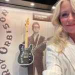 Deana Carter Instagram - Amazing place @songbirdsfoundation in #Chattanooga… in great company with all these amazing artist archives & history! ❤️💕❤️💕❤️💕❤️ @lorettalynnofficial @bbkingofficial @officialroyorbison Songbirds Foundation