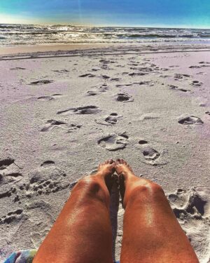 Deana Carter Instagram - Such an AMAZING Birthday today!! #THANKYOU from the bottom of my heart for all the love and well wishes! I am sending them right back to you for a beautiful 2023. ❤️ We are all so very blessed and I so appreciate all the love! Thanks to Jim and my entire family for a great day today. Amazing how life just keeps getting better!🙌🏻💝