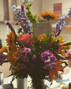 Deana Carter Instagram - Such an AMAZING Birthday today!! #THANKYOU from the bottom of my heart for all the love and well wishes! I am sending them right back to you for a beautiful 2023. ❤️ We are all so very blessed and I so appreciate all the love! Thanks to Jim and my entire family for a great day today. Amazing how life just keeps getting better!🙌🏻💝