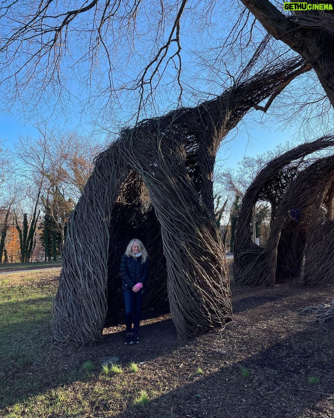 Deana Carter Instagram - Ready to rock the house tonight at the @marylandhall with @philvassar for our #ComingHomeForChristmas Tour! FUN day in #Annapolis seeing the sights. Always good to be here! #Maryland #marylandinn Maryland Hall