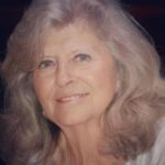 Deana Carter Instagram - Happy 80th Birthday to my beautiful Momma & best buddy. Just look at her!! No one has helped me more, taught me more, or given me more than she has! I love you, my AnnaBanana! ❤️🎂❤️🎂❤️🎂❤️