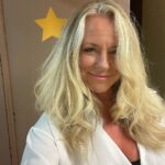 Deana Carter Instagram - Excited to be back at #TheLoncolnTheater in #MarionVA tonight!! Y’all come see us! Go to Deana.com for all the tour dates the rest of the year!!We are busy bees!!#ontheroadagain ❤️👏🏻❤️👏🏻❤️ Lincoln Theatre in Marion, Virginia
