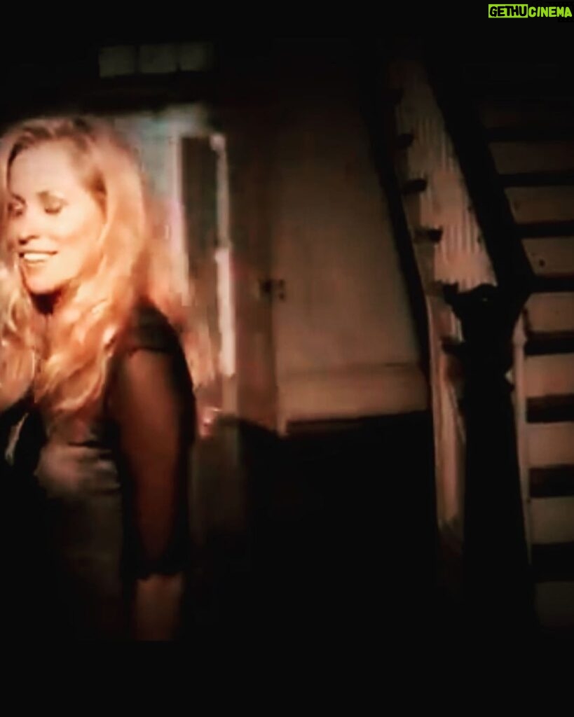 Deana Carter Instagram - Well, y’all… #StrawberryWine was released 27 years ago TODAY! 🎉🙌🏻 Always a special day for me w/a heart FULL of gratitude!! 🙏🏻❤️#THANKYOU FOR ALL THE LOVE that just keeps going! Come see us on the road @deana.com for deets & a gig near you! 🥰 #likeafinewine #stillgoingstrong 🍓🍷