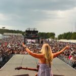 Deana Carter Instagram – Thank you ND Country Fest!!