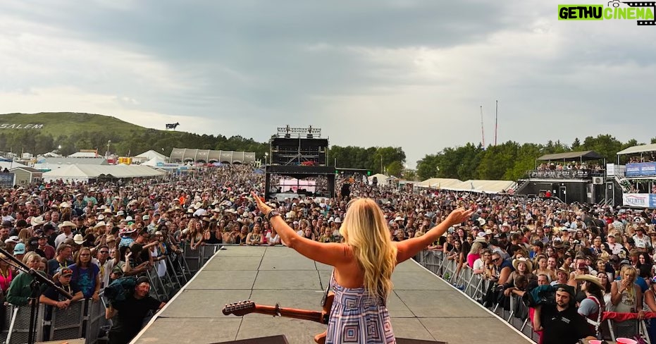 Deana Carter Instagram - Thank you ND Country Fest!!