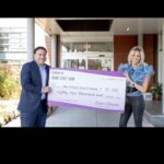 Debbie Gibson Instagram - What an incredible moment winning $81,000 for The Actors Fund Home in NJ where my late great Mama Diane lived out her final year ! 🤍 🍸 See link in stories to donate ! 🎭 1 - With Jordan Strohl Executive Director of @alifeinthearts 2- Memorial bricks so generously donated by my @diamonddebheads and #prouddebheads and @rubixkubeband 3 - La Familia !!! Aunt Linda, Uncle Carl, and Denise representing Karen and Michele and the whole fam 4 - With heir to Diane’s throne, friend,Manager, and spiritual sister @heathermooreny 5 - A moment with Mom 6 - Jordan and Denise and I sharing a laugh 7 - My knowledge of @taylorswift contributing to the win with #JaneKrakowski and @randyjackson 8 - Peek a Boo ! Photos by : @emilylouickphotography @foxtv @namethattunefox New Jersey