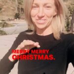 Debbie Gibson Instagram – MERRY CHRISTMAS ❤️🎄

#holidayseason #christmas #community