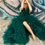 Debbie Gibson Instagram - Happy #NationalDeborahDay 💫 I’ve embraced Debbie as my stage name and have grown to love being called that but I always appreciated my parents naming me Deborah. It always felt like it represented all the things I am ! And was little Deborah who had big dreams that all came true 🦚 Sending my fellow kindred spirit Deborah’s love ❤️ Channel your Deborah-ness today and always ! Free your mind and your spirit and Don’t Delay Joy ! 👗 #deborah #monday #mondaymotivation 🎥: @sarahs90sworld