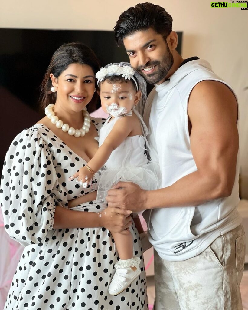 Debina Bonnerjee Instagram - Our little miracle is one today 🥹🫠❤️❤️❤️ Happy Birthday my @divishaadiva you complete us 🧿 . My Outfit : @belavous Divisha’s Outfit : @shilpsaxena . . . . #DivishaTurnsOne #HappyBirthday