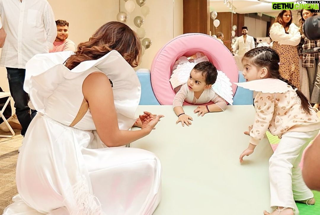 Debina Bonnerjee Instagram - Story continues ……….. A play area is a must when you have little people in your party. And I managed to find a pastel colour soft play area going with my aesthetics. (Ha ha. ) Celebrating with my new bunch of friends. The new mamas on the block Lianna‘s learning Centre, friends. . Some more from #divisha1st #birthday #celebration #photodump