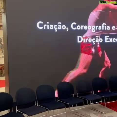 Deborah Colker Instagram - Experiência incrível de trocar culturas, estar nesse teatro incrível e levar a CURA do que não tem cura para Taiwan❤️ Hoje foi o primeiro espetáculo no Taipei National Theater, e agora vamos para mais dois espetáculos💪 #cura #ciadeborahcolker #deborahcolker #curaemtaiwan Taipei, Taiwan
