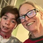 Deborah Colker Instagram - Hoje é dia de agradecer! Por mais um ano de vida e por todos que amo tão intensamente - meus netos Theo, Alice, Rafael e Lis, que trouxeram um significado maior pra minha existência, meus filhos Clara e Miguel, meu marido Toni, meu parceiro de vida e trabalho João Elias, meu genro Peu, pai de Theo e Lis, minha nora a querida portuguesa Maria, meus irmãos Flávio e Marcelo, minhas cunhadas Tia Andreia e Adoreia, Bento, filho de Toni, sobrinhos, tantos amigos especiais que participam das minhas dores e alegrias, e tantos, tantos bailarinos que transformam a minha vida em dança❤️ E que venha a Cura, a Cura de tudo!