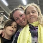 Deborah Colker Instagram - Hoje é dia de agradecer! Por mais um ano de vida e por todos que amo tão intensamente - meus netos Theo, Alice, Rafael e Lis, que trouxeram um significado maior pra minha existência, meus filhos Clara e Miguel, meu marido Toni, meu parceiro de vida e trabalho João Elias, meu genro Peu, pai de Theo e Lis, minha nora a querida portuguesa Maria, meus irmãos Flávio e Marcelo, minhas cunhadas Tia Andreia e Adoreia, Bento, filho de Toni, sobrinhos, tantos amigos especiais que participam das minhas dores e alegrias, e tantos, tantos bailarinos que transformam a minha vida em dança❤️ E que venha a Cura, a Cura de tudo!