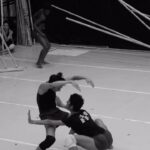 Deborah Colker Instagram - Ensaio de Sagração nos detalhes🤍 #sagraçãonopalco #arteemovimento #dancacontemporanea #vidadeartista #ciadeborahcolker