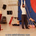Deborah Colker Instagram - “Esse é o mestre, aquele que diz que sempre temos algo a aprender e estudar” - Deborah Colker 15 de Outubro - Dia do Mestre Viva os professores de dança!❤️ #DiadoMestre #DiadoProfessor #DeborahColker