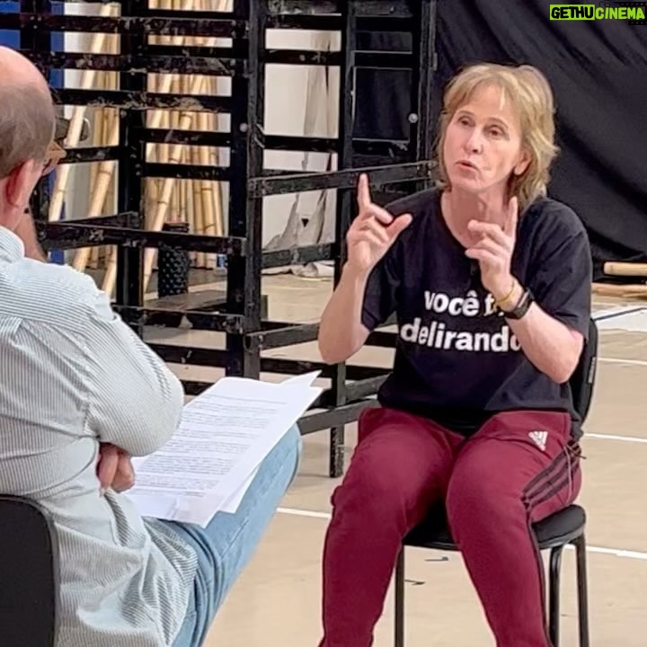 Deborah Colker Instagram - E hoje nossa sede se transformou no studio de gravação pra @rtppt Muito importante termos a chance nos comunicar com Portugal para falar um pouco mais sobre a essência de Cão Sem Plumas! Obrigada RTP. Estaremos em Lisboa com Cão Sem Plumas nos dias 21, 22 e 23 de novembro, no Teatro Tivoli BBVA. #DeborahColker #rtppt #rtp #CãoSemPlumas #CãoSemPlumasemLisboa #CiaDeborahColker #DançaContemporânea