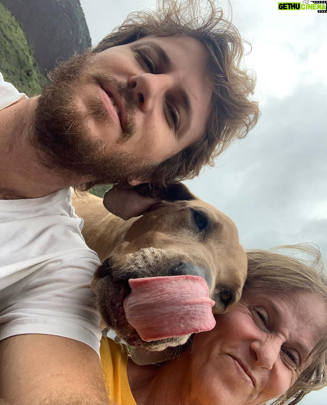 Deborah Colker Instagram - Nesse 12 de outubro, é lindo poder homenagear a infância através da minha família🤍