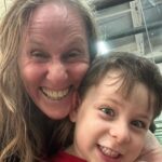 Deborah Colker Instagram - Nesse 12 de outubro, é lindo poder homenagear a infância através da minha família🤍