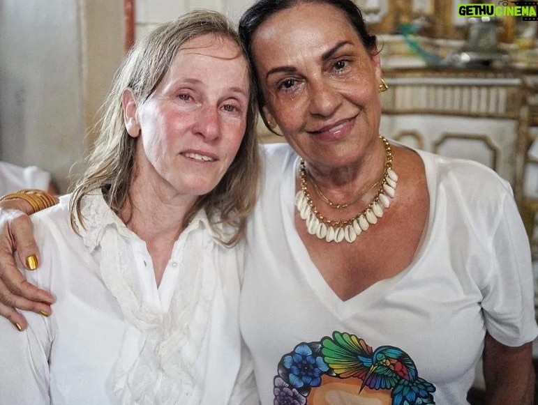 Deborah Colker Instagram - Parabéns Fatinha❤️ Parceira, amiga, esposa, mãe, avó, filha, irmã, linda! Viva você, que bom ter vc dentro de mim, todo amor hoje e todos os dias de sua vida! Viva essa mulher!!!
