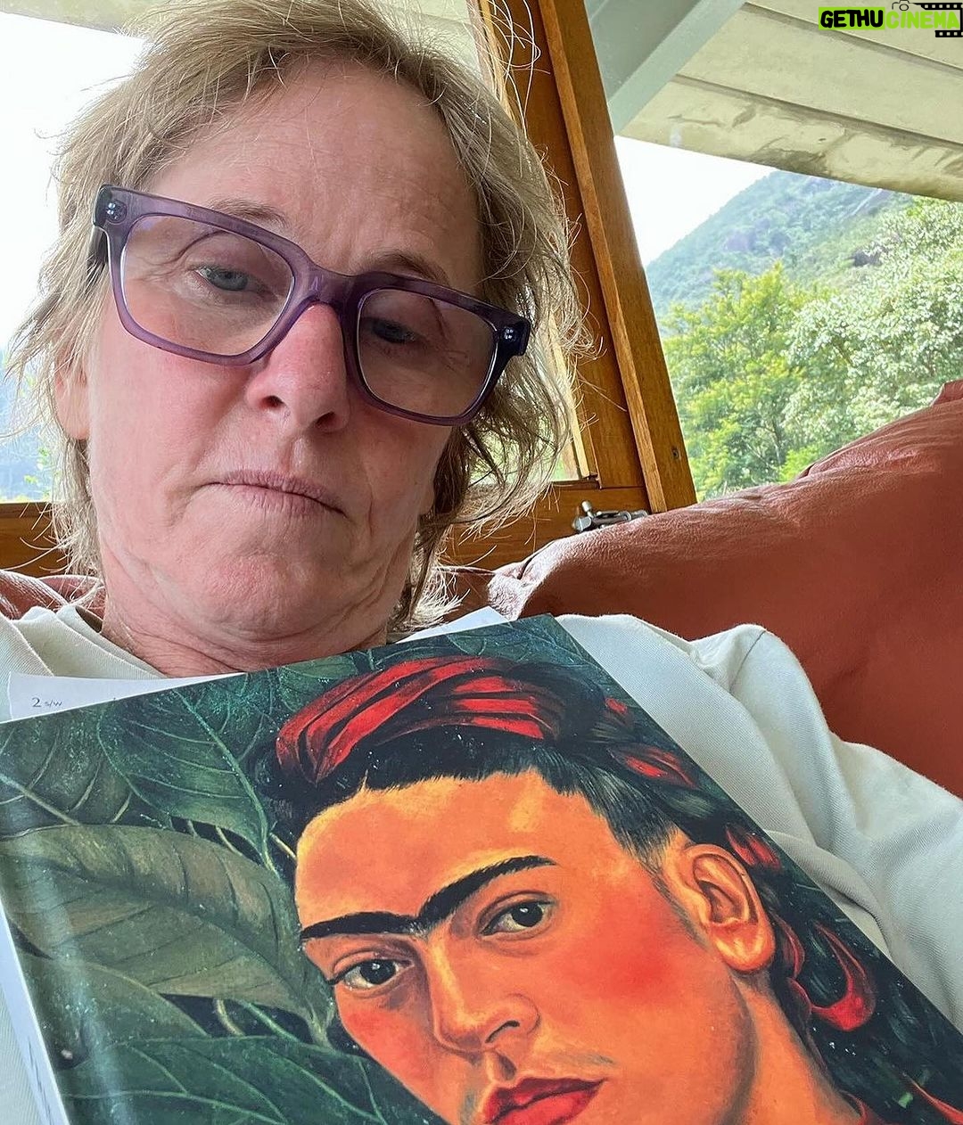 Deborah Colker Instagram - Vida que segue, mais um, que seja bom❤️