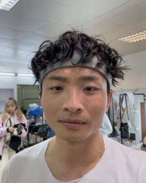 DeeGor Ho Instagram - 終於‼️終於‼️
可以同大家分享‼️
我忍咗好耐啦‼️
係刀郎呀‼️‼️‼️
係阿武呀‼‼️
係黑社會‼️
係「你搵得我做嘢 做唔做都要俾
仲有 小個崩 我都隊冧你‼️」

@yuminvestigation_movie 找咗數俾加錢哥未？有啲擔心你地情況🥺🥺🥺