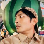 DeeGor Ho Instagram - ‼️長經文慎入‼️ 禮物同信我都收好多 多謝晒咁多位❤️ 為左答謝你地 又成日問我幾時講經咁… 今年生日就打封信俾大家🫶🏻 ——————————————————— 「To 各位親愛的羊群/雯雯/404： 大家最近都好嗎？不過我都知，有過得好，有過得唔好，或者我更應該問自己過得好嗎？我冇理由話自己過得唔好，8月10係我生日，亦都係 #陰目偵信 上映，雖然Error班賤人做訪問話我先係主角，但我係拍攝現場過程係感受到導演係想有四位男主角嘅方式去拍攝，結果我係首映時睇完後完全睇到電影係有四位男主角😎所以我先係冇吹水個個！ 但其實呢部戲係絕對可以將佢變成三小時嘅電影咁去睇，我相信你地會睇得仲過癮，人物心路歷程會更完整，不過拍嘢就係咁，綜藝都係咁，永遠拍多冇少，但大家都平等地局限於播放時數呢個設定上，所以過程係用一種「理解完靠估」嘅精神去盡力完成❤️‍🔥而呢部電影絕對係台前幕後嘔心瀝血下一齊完成，好希望大家都一齊睇完笑聲笑聲滿載溫馨少少血脈沸騰咁離開電影院。 呢期我當然非常幸運，有代言又有廣告，仲要終於有部Error主演嘅電影，又有Error團綜，嚟緊我地仲有新歌，而我演戲路上亦越嚟越多機會俾我，所以我真係好幸福好開心； 不過有陰就有陽 有幸福開心同時當然會有焦慮擔心嘅時候，所以你地唔洗擔心我㗎，因為我每日都時不時擔心自己😂好飽㗎啦～ 為未來擔憂係天性，我右腦平時會話我知，感受當下嘅幸福感，但當下嘅一切用右腦感受完之後，就輪到左腦話我知「呢一切係咪會隨時完結？」、「未來仲有冇好機遇？」、「人氣接落嚟係咪會永遠停滯？」、「香港觀眾已經唔再需要我地娛樂？」、「本地電視、電影、音樂…好似越嚟越少人留意」、「開返關後嘅娛樂氣候又好似回復當初封關前嘅狀態嗎？」「會唔會再冇突破嘅空間？」….等等 好多好焦慮嘅想法，會跑出嚟但每當我見到你地每一位都仍然堅持緊守崗位去用各種方法支持自己偶像，就會用右腦感受當下你地帶俾我嘅幸福感，去提醒自己，如果我繼續同左腦周旋，我就會錯過你地帶俾我嘅幸福感，咁樣會好可惜。 快五年了，由出道去到「自肥」再去到「毒舌」，一步步咁幸運地上到新高峰嘅呢段旅程…依家回頭望，真係長得嚟又好短暫，真實得嚟又好夢幻，我血液裡仍然充滿住種種旅程帶來嘅餘溫，將我生命帶咗去一個我未曾想像過嘅高度， 而我知道幸運背後另一個因素就係你地，或者又可以咁講，我最大嘅幸運就係遇到你地吧，我地三唔識七，但你地又會真心真意出錢出力咁去支持我地搞嘅做嘅每一件事，而呢五年，我由唔識點應對你地，去到開始識得同你地玩，再去到建立咗一個好似熟得嚟仍然又三唔識七嘅關係，再慢慢開始會為你地心痛💔因為知道你地背後默默地做咗幾多燒清腦細胞嘅安排，再進化到見到網上有人負評你地，由當初「網絡世界係咁架啦」嘅心態，去到真心會睇到有啲情緒心諗「洗唔洗呀？你又邊位有幾威呀？有三頭六臂㗎？憑咩鬧佢哋？你鬧我算啦，我提供娛樂俾你！」嘅情緒…就知道我地已經不知不覺建立咗一段有血有肉嘅關係，而呢個關係「粉絲與偶像」已經不足以去形容，因為入面係綜合晒「部份友情、愛情、親情元素」一種熱血得嚟又浪漫而且充滿愛與關懷嘅關係，而我係呢段關係上，我知自己係可以處理得更好，我份人粗心大意，見到目標就追住跑，好易忽略身邊嘅風景，但你地都對我仍然不離不棄，請俾我係度再講多一次「多謝你」。 最近又多咗啲稱號，「前列腺哥」、「黑色西蘭花」、「磨轆西瓜」…呢個真係一個#0尊地獄 首先我鍾意綠色，但西瓜偏偏係綠色，搞到我以後著綠色衫你地只要小畫家加啲黑色直間，個西瓜就呼之欲出。 其次我經常用嘅支持一哥手勢，結果依家自己騎劫返自己嗰手勢，好似說明緊我低佢地一智商或者我本人差一智商咁，傷感。 而最後正正係最不幸，發生係Error身上，奠定咗我永恒被團欺嘅定位。 不過我已經完全接受咗呢個稱號，因為生日當日「磨轆西瓜」俾咗一個啟示我 當日我去完fans包場戲院謝票後， 我發現戲院商場樓下竟然有一個巨型西瓜嘅擺設 我之前一直都唔知有舊咁嘅嘢 但我肯定個西瓜嘅出現係完全唔關我事 而命運令佢必然地出現係我眼前 我望住個西瓜突然諗通咗啲嘢 其實擔心焦慮危機意識可以係好事 如果冇就唔識未雨綢繆啦 不過更重要係… ‼️接落嚟嘅說話只能意會係不能說明‼️ 人地今日擺個巨型西瓜出嚟 唔係因為你係磨轆西瓜 但只要你有覺悟成為磨轆西瓜 人地聽日擺個磨轆西瓜出嚟 就係因為你係巨型西瓜 咁就磨轆西瓜啦🍉 信，打到呢度就完啦 祝福閱讀嘅每一位 都身體健康 幸福滿滿 笑口常開❤️ 多謝你地每一位嘅生日祝福 最後當然要用TG例牌說話結尾 時候都差唔多要潛水啦 Love you all ❤️ 愛真主 愛羊群 愛會長 2023 - 8 - 12 Dee上 」