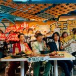 DeeGor Ho Instagram - ‼️《泰鳩》已經正式開張‼️ 多謝所有祝賀說話、傳媒朋友、兄弟姊妹、粉絲、公司、家人、花牌、食客🫶🏻到場支持 腸道一向係掌管住人類幸福感，搞食肆都係希望大家上到嚟《泰鳩》可以有一種「泰鳩放鬆」嘅感覺，食完之後會覺得「泰鳩好味」，走嘅時候會感到「泰鳩愉快」，過幾日「泰鳩回味」再上嚟❤️一齊「泰鳩幸福」鳥～ 個人口味就推薦 慢煮牛肋條、鳩炸冬陰功單骨雞翼、泰鳩魚皮沙律、菠蘿炒飯、海南雞、燒春雞、生菜鳩包；🫶🏻個人喜歡飲青檸梳打送菜 下午茶可以嚟「鳩hea」一陣食個Tea 入夜仲可以約班朋友同事傾公事傾心事 飲吓酒、食吓水煙、食吓小食 希望大家賞面唔係搞咩呃錢 日後我地會keep住進步改良 希望做到大眾喜歡嘅口味 大眾喜歡嘅價錢 追求服務大眾 物超所值體驗🦾 旺角譽發商業大廈 四樓 @thaikau1 👈🏿詳情即上 #我地三個當日都係諗住跳吓舞㗎咋 #冇諗過搞餐廳做明星😂 #所以感謝一路上支持我地嘅每一位 #俾機會我地嘅每一位