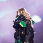 Demi Lovato Instagram – What an amazing show.. thank you Sao Paolo and @thetownfestival for having me. I love my Brazilian lovatics so much!!! (And of course thank you @luisasonza for joining me to sing our song together – love you!!) 🖤🖤🇧🇷