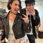 Demi Lovato Instagram - This summer has been *chefs kiss* 🤌🏼 Feeling so grateful and happy 🥰 PS. Only 6k more album inserts to sign 🫨😅