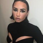 Demi Lovato Instagram – Loved celebrating @elimizrahi with friends 🖤 @monotofficial 

MÔNOT