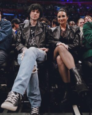 Demi Lovato Instagram - Life has become so enriched by you. Life has become a dream come true. I’m so beyond grateful to have found my person in you. Falling asleep and waking up next to my best friend has made me so filled w joy I can’t even begin to explain.. my best friend, soul mate, twin flame, honeybun.. and the list goes on… the fun and laughs never stop w you.. I can be my weirdest goofy self and you never judge me 🤓Thank you for making me the happiest lil thing on earth.. happy first Valentines day together.. I love you @jutesmusic 🥰🥰