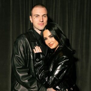 Demi Lovato Instagram - 4 candles for forever 💍