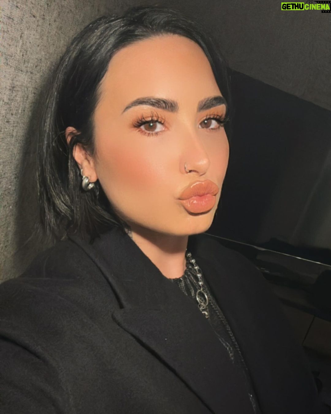 Demi Lovato Instagram - Not may, not Hermione, YEEUW!!! 🪄
