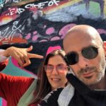 Derya Beşerler Instagram - Şuraya bir doğum günü çocuğu ve fotoğraflarda rahat duramayan bir Derya bırakalım🙋🏻‍♀️😁İyi ki iyi ki doğdun❣️ve benim yol arkadaşım oldun🙏🏻❤️