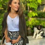 Derya Beşerler Instagram - Yanımdakine özenip ben de aynı şekilde poz verdim😬❤️😸