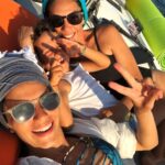 Derya Beşerler Instagram - Açıp açıp bakmak için bu burada dursun lütfen❤️☺️ @zeynepbeserler neyse ki giderayak engeli kaldırdı da barıştık😁❤️ #teyzesininkuzusu