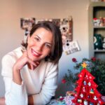 Derya Beşerler Instagram - 2024 bir felakete, acı habere daha serçem kadar tahammülümüz yok. Yeterince üzüldük.. yeterince yıkıldık..gelirken bize tüm güzellikleri getir olur mu?🎄tşk🌹