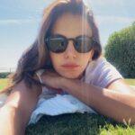 Derya Beşerler Instagram - Ben burda kalsam sonra beni kargolasak olmaz mı?😒tam döneceğim gün Bodrum denize girilecek kadar sıcak, niye gidiyorum diye söylenecek kadar güzel🌞💫 Bodrum, Mugla