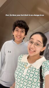 Deshna Dugad Instagram - No change at all 😭😂🫂♥️ Ps - i was sitting because i had fallen , music start hone se just pehele 😂 . . #deshna #deshnadugad #tirthjoisher #tirth #friends #masti #crazy #madness #2024