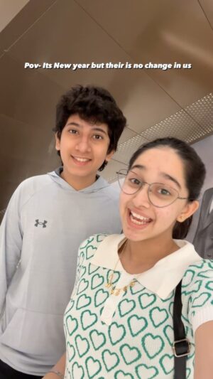 Deshna Dugad Instagram - No change at all 😭😂🫂♥️
Ps - i was sitting because i had fallen , music start hone se just pehele 😂
.
.
#deshna #deshnadugad #tirthjoisher #tirth #friends #masti #crazy #madness #2024